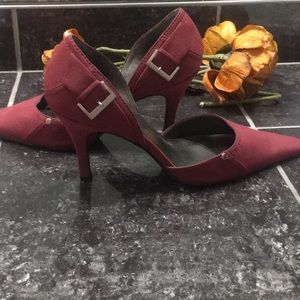 🛍👠Gloria Vanderbilt Heels